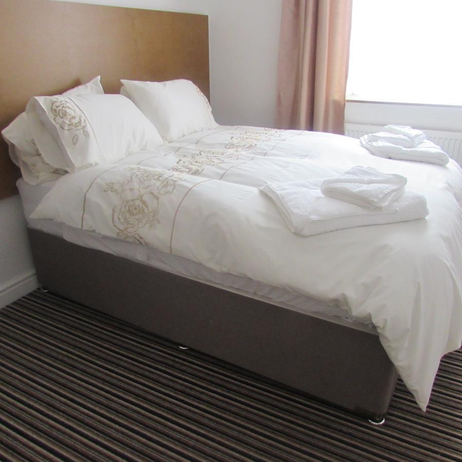 Lord Nelson Hotel Rhymney Екстер'єр фото